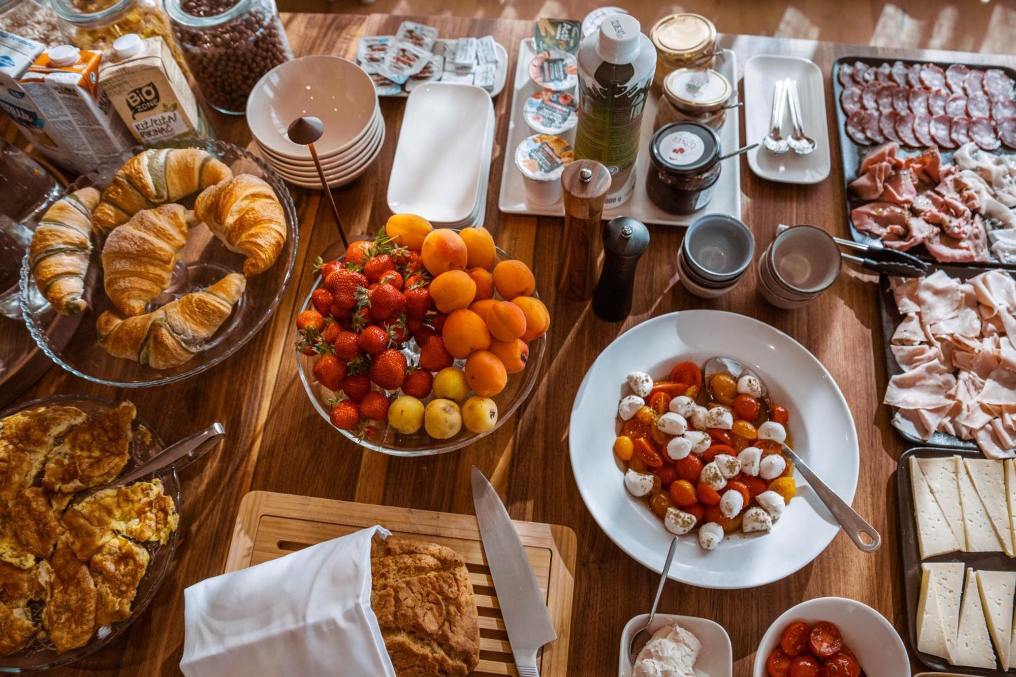 Posestvo Scurek Wine Bed and Breakfast Dobrovo Εξωτερικό φωτογραφία
